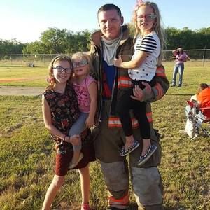 Meet your Posher, Casey